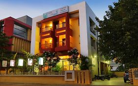 Hotel The Leaf